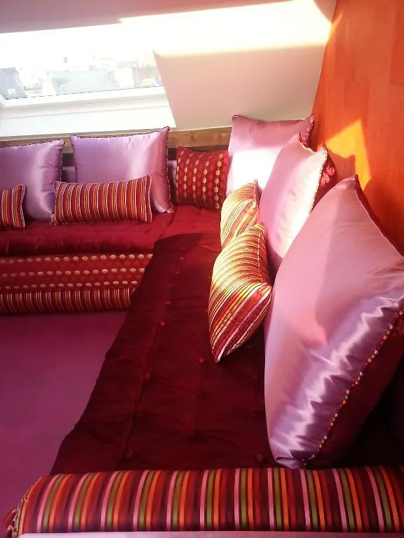 Koto Garden Suites Antwerpia Nocleg ze śniadaniem