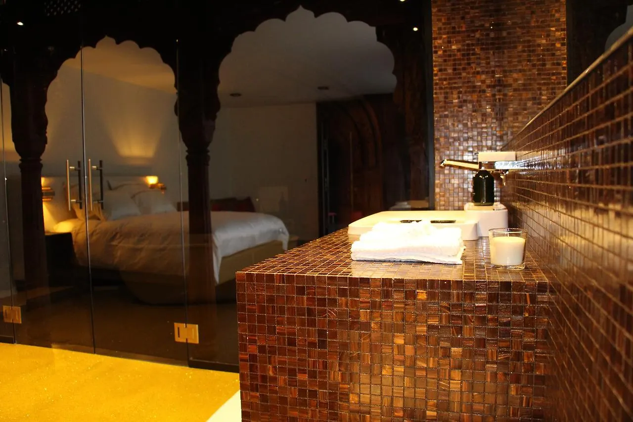 Koto Garden Suites Antwerpia 5*,