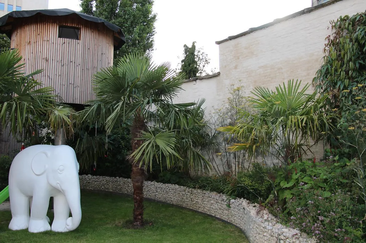 Koto Garden Suites Antwerpia Nocleg ze śniadaniem