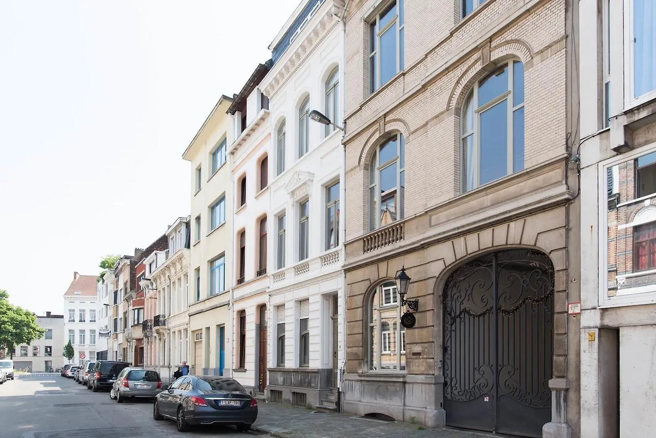 Koto Garden Suites Antwerpia 5*,  Belgia
