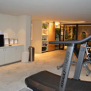 4* מלון דירות Premier
