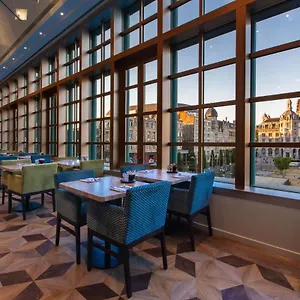4* מלון Radisson Blu Hotel, Centre